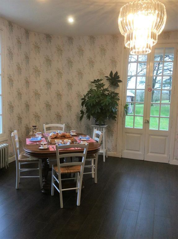 Saint-Séverin Le Chalet De Luxe Bed & Breakfast エクステリア 写真