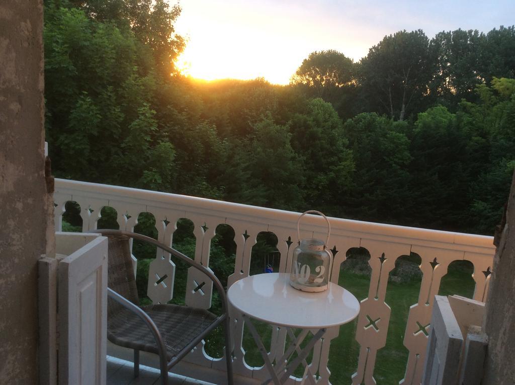 Saint-Séverin Le Chalet De Luxe Bed & Breakfast エクステリア 写真
