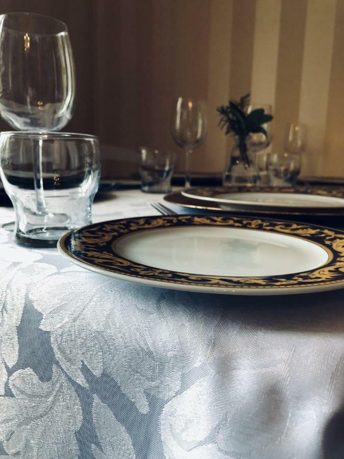 Saint-Séverin Le Chalet De Luxe Bed & Breakfast エクステリア 写真